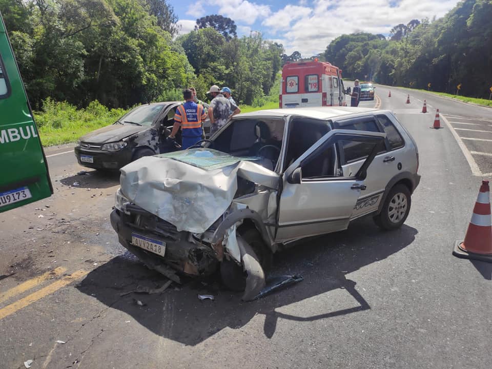 Acidente no trevo de acesso a Angaí na BR 277 em Fernandes Pinheiro