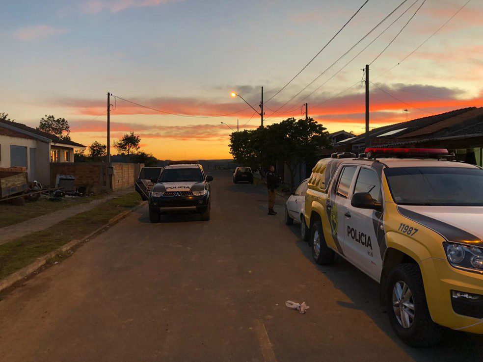 Polícia prende em Irati cinco suspeitos de integrar quadrilha de assaltos. Mais um suspeito foi preso em Guarapuava