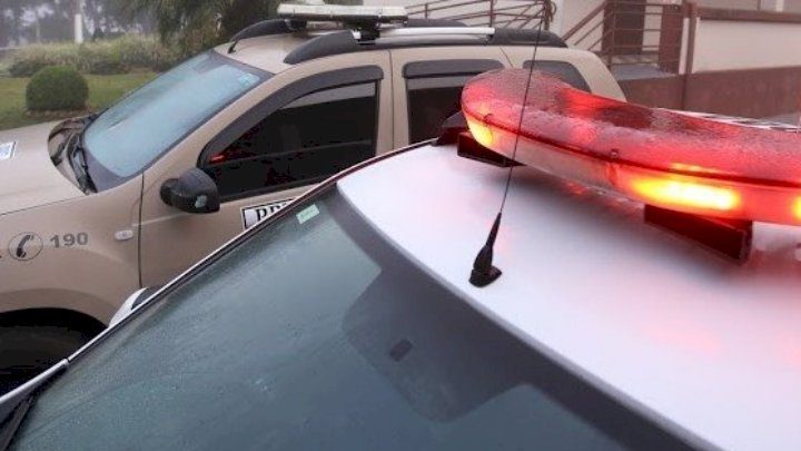 Veículo com alerta de furto é apreendido em revenda de Porto União