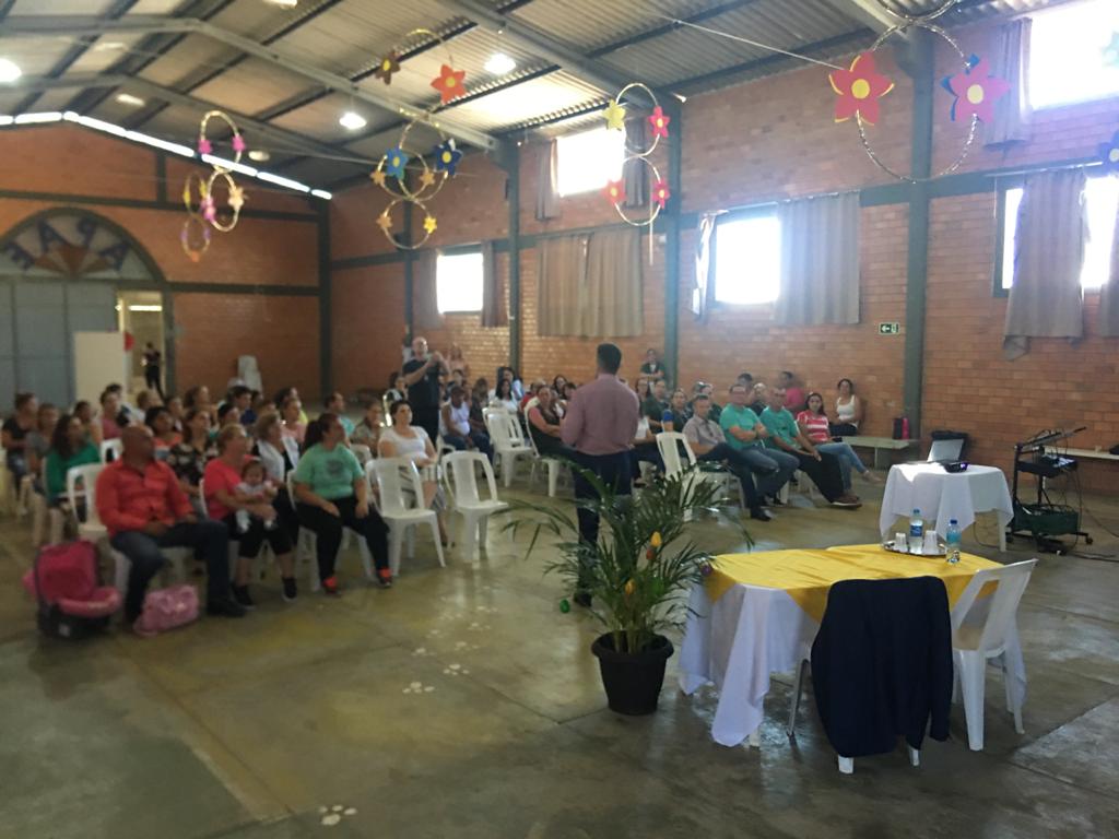 Apae de São Mateus do Sul recebe palestra com Juiz de Direito Carlos Eduardo Mattioli da Comarca de União da Vitória.