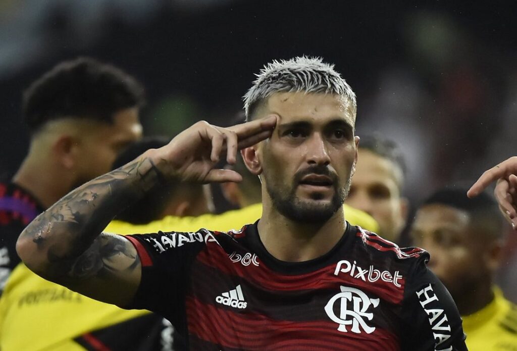 Flamengo vence o São Paulo novamente e é o 1º finalista da Copa do Brasil