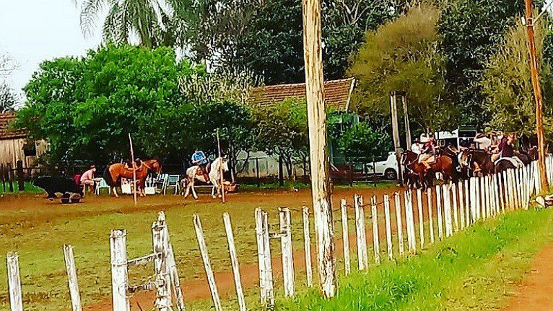 Vigilância e PM encerram evento com 200 pessoas no interior de São Mateus do Sul