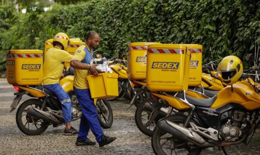 Correio anuncia concurso para contratar 3,2 mil carteiros