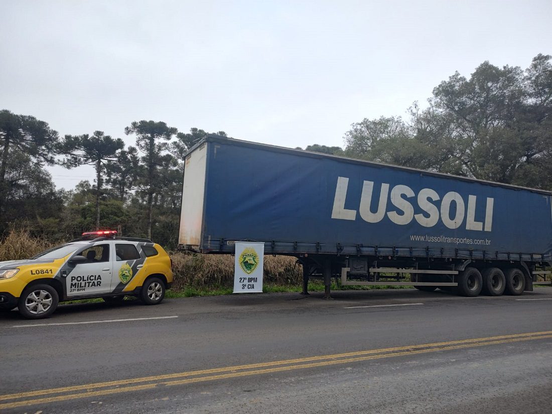 Motorista de carreta roubada em São José dos Pinhas é deixado em São João do Triunfo