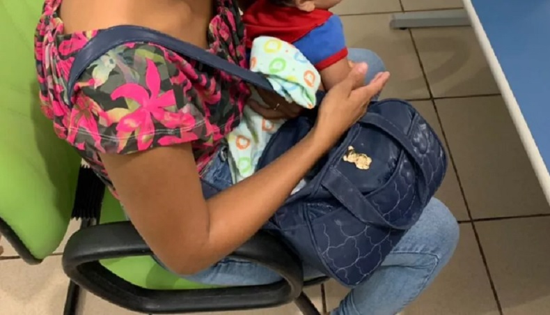 Após discussão, homem quebra objetos e agride mulher com o filho de sete meses em seus braços na Vila Bom Jesus