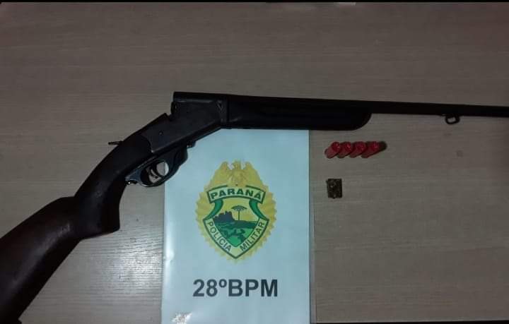 Em ações distintas, PM de Contenda apreende arma de fogo, e, em Palmeira, PM recaptura foragido da Justiça