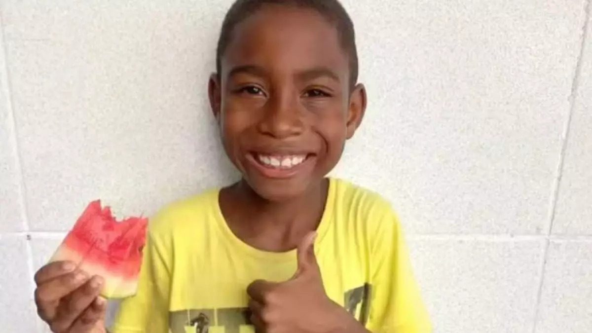 Menino que morreu ao defender mãe de agressões do padrasto terá órgãos doados