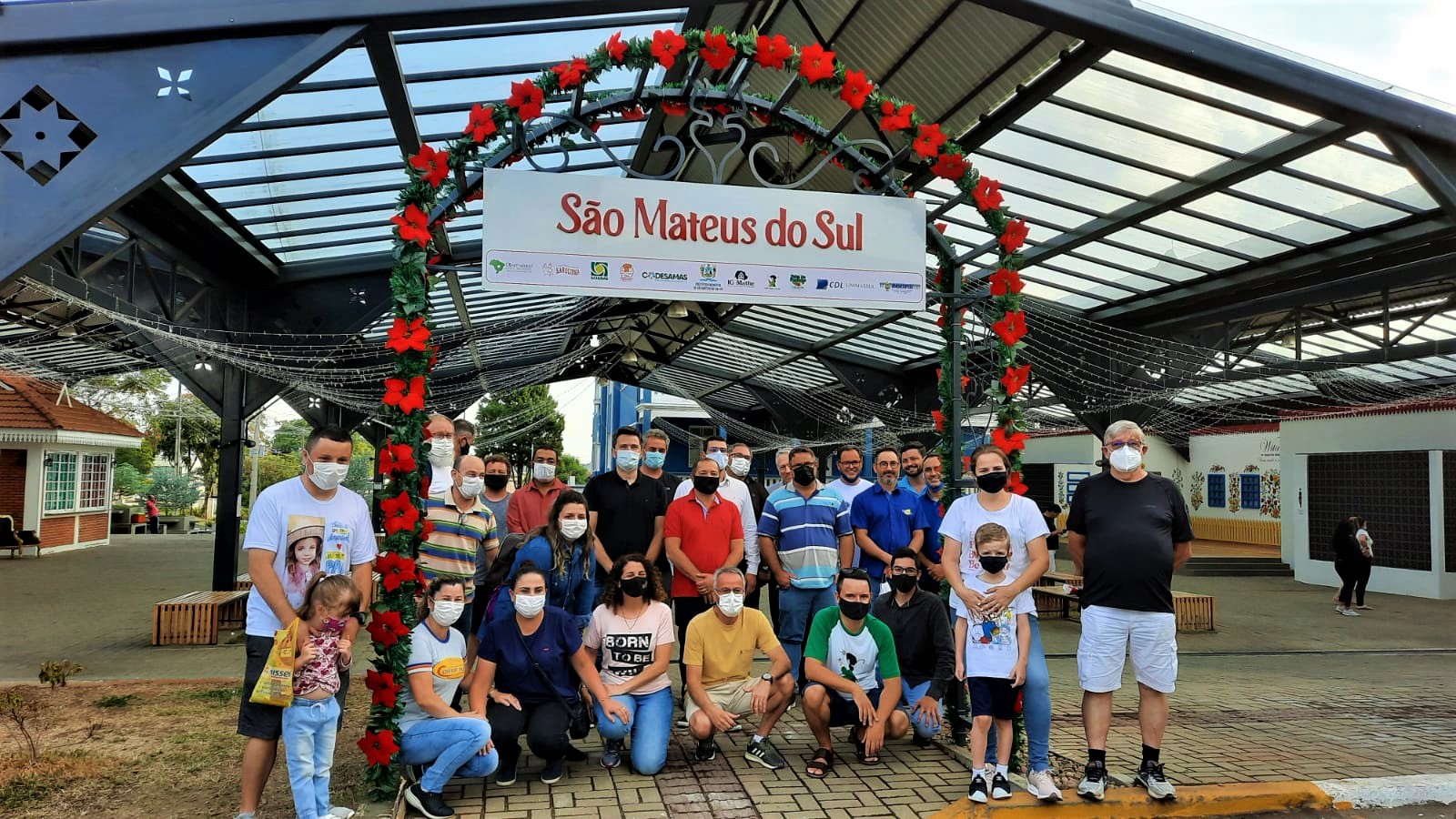 Rua do Mathe agora conta com portal que representa União