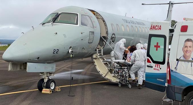 O sistema de saúde de Manaus entrou em colapso e bebes prematuros estão sendo transferidos