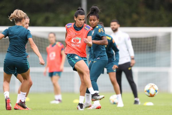 Brasil precisa só de empate com a Itália para ir às oitavas do Mundial feminino