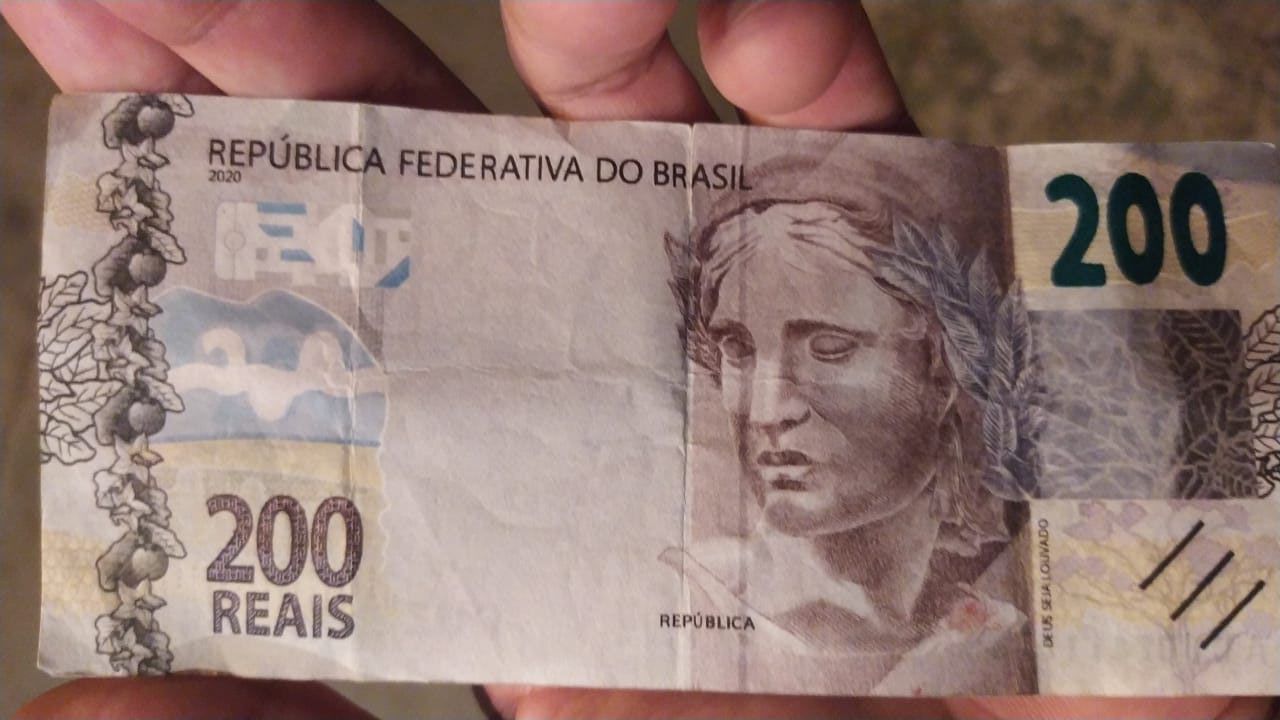 Nota falsa de R$ 200 reais é repassada no comércio em Paulo Frontin