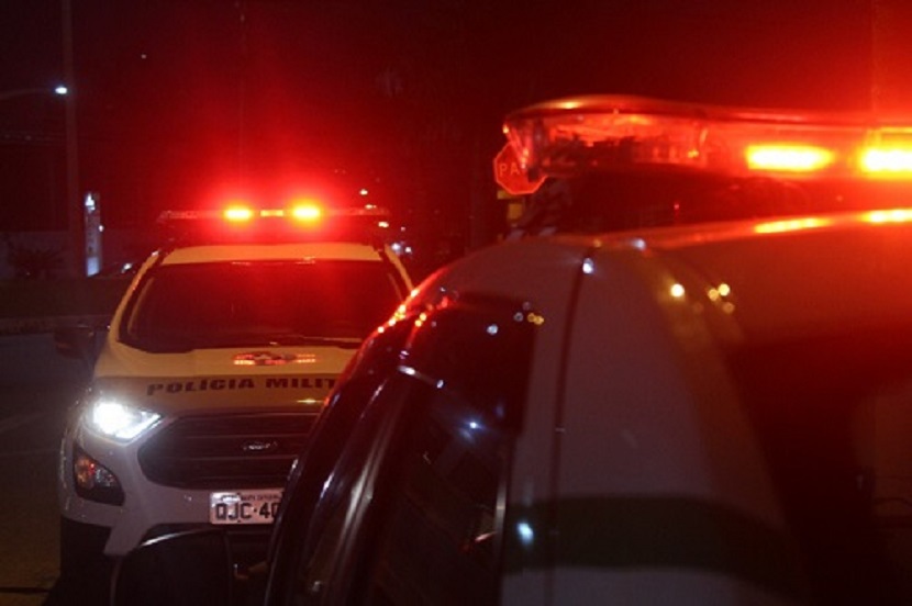 Adolescente mata pai com facada para defender a mãe