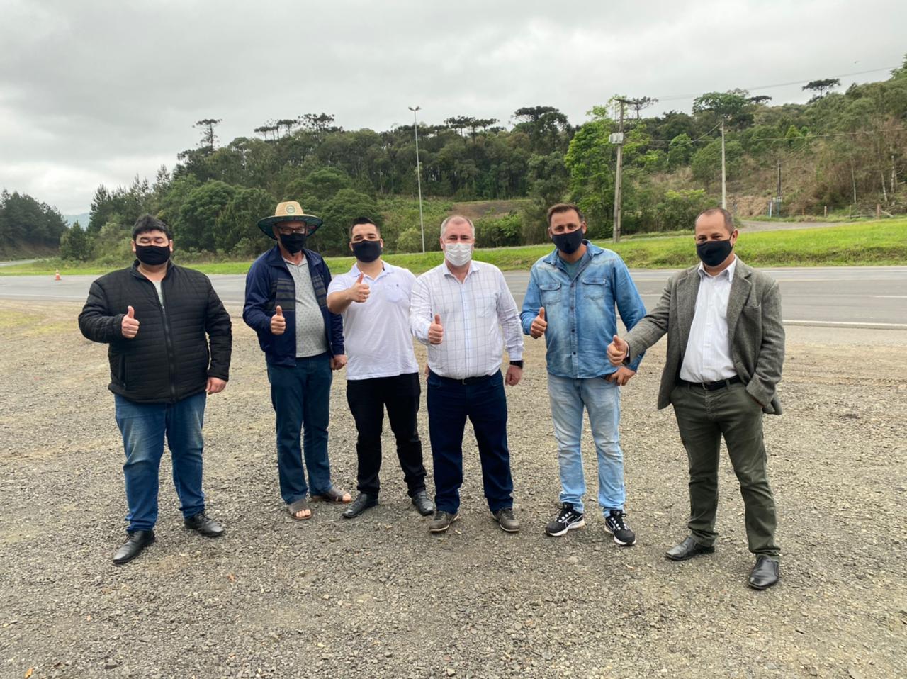 Deputado Bacil acompanha início da revitalização da pista da BR-153, após solicitar melhorias