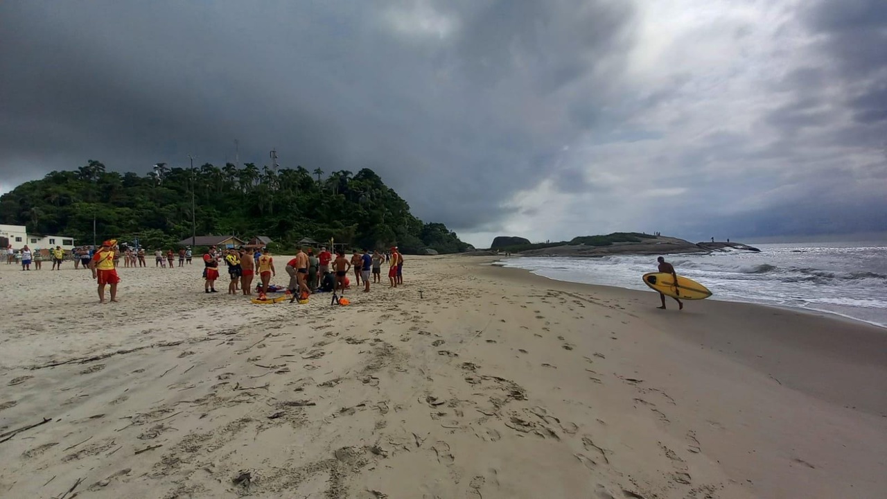 Corpo encontrado no mar em Guaratuba é de mulher Iratiense que estava desaparecida