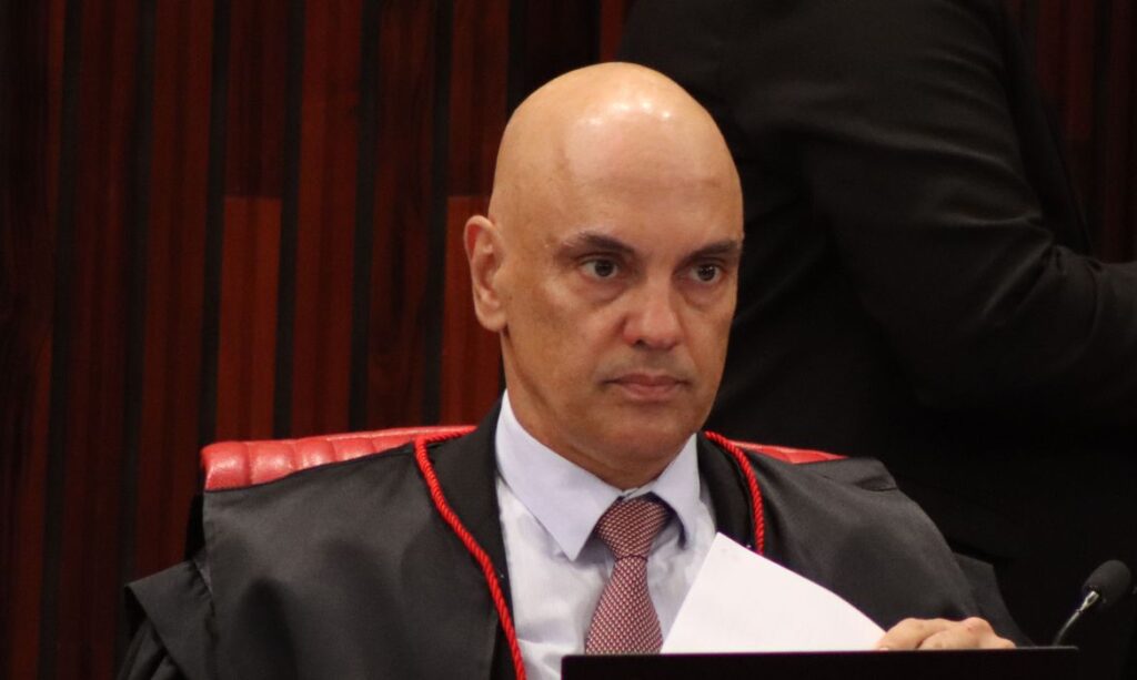 Moraes vota a favor da descriminalização do porte de maconha