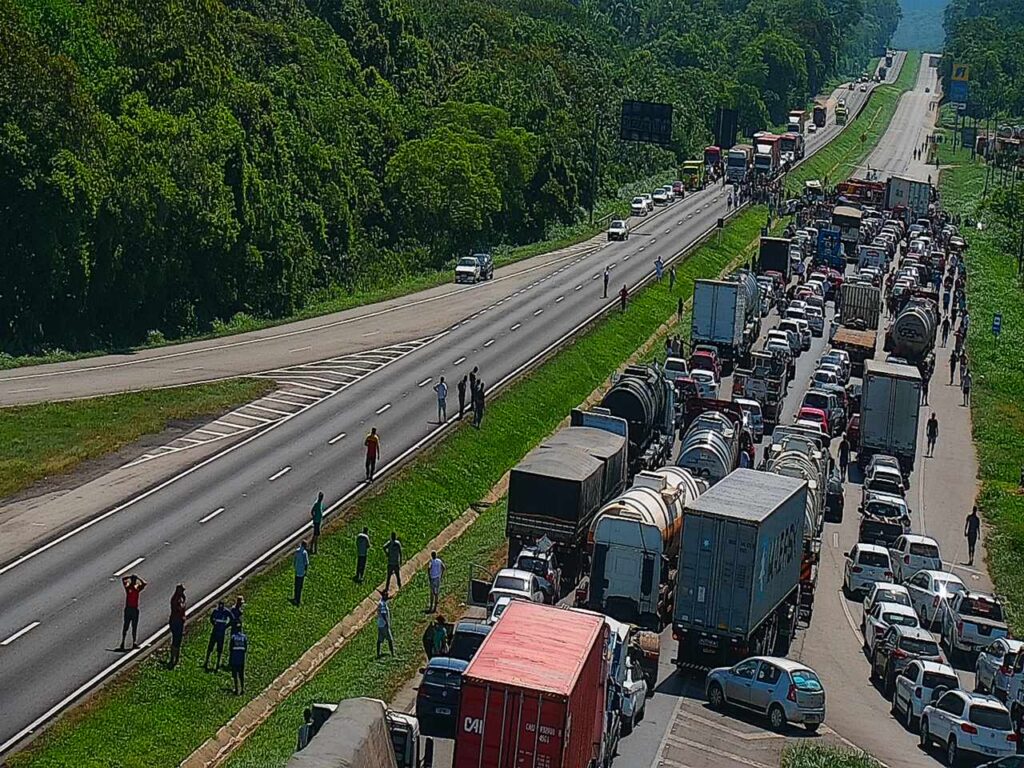 Acidente na BR-277 deixa um óbito e alguns feridos