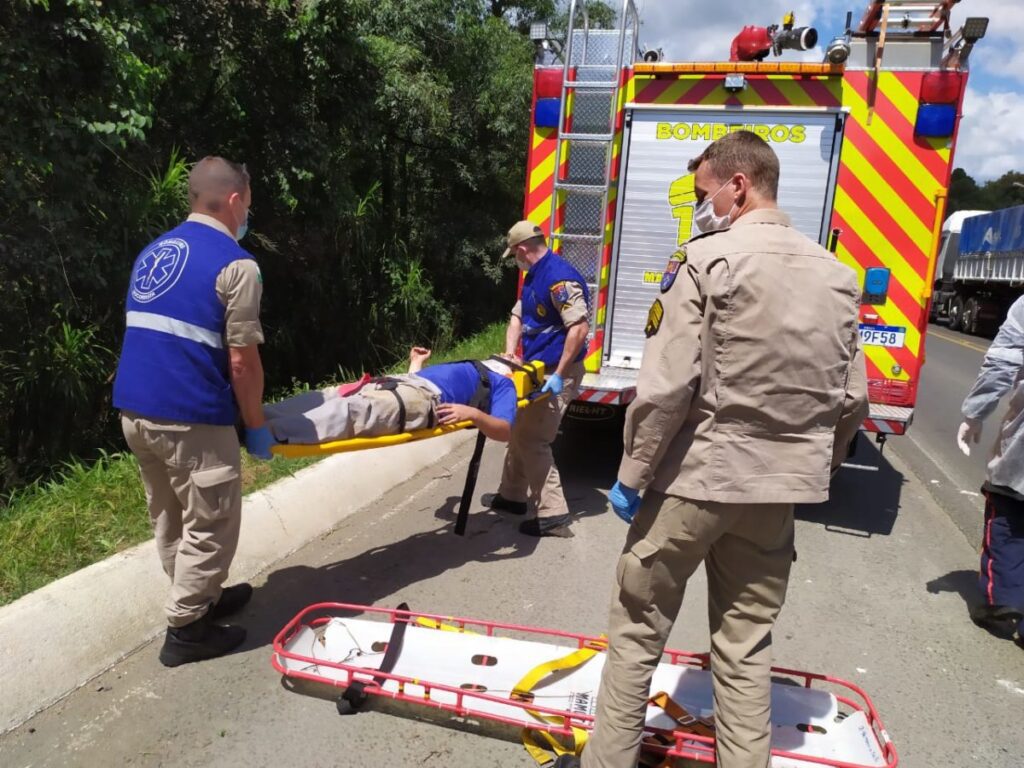 Veiculo perde o controle da direção próximo a São Mateus do Sul