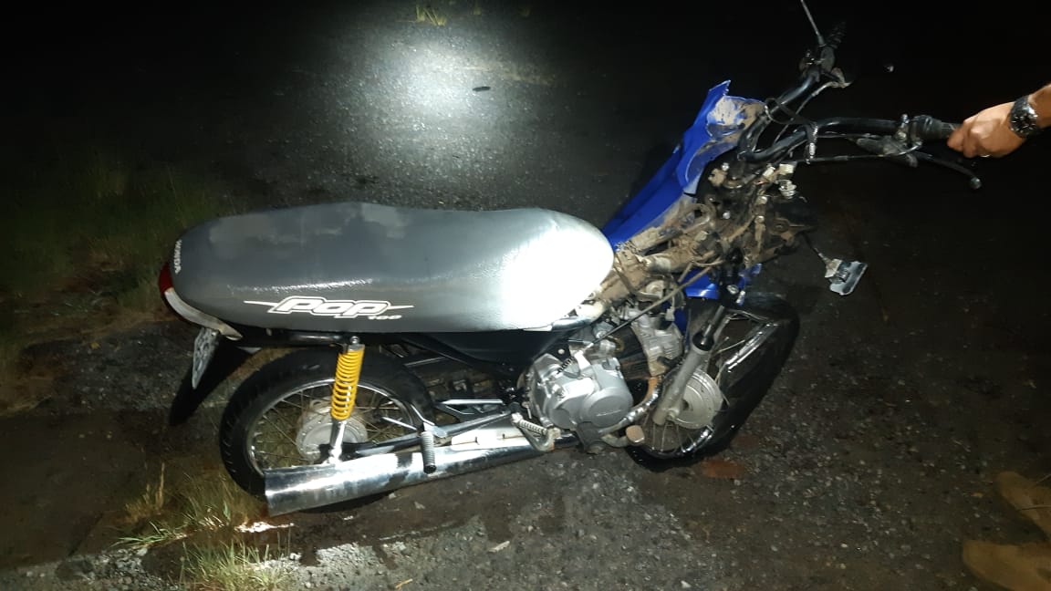 Motoqueiro sem habilitação morre ao tentar ultrapassagem proibida na BR 476, envolvendo automóvel