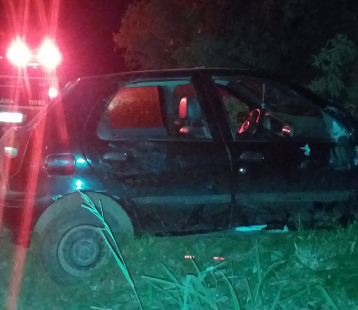 Mulher fica ferida em capotamento na Rodovia PR 364