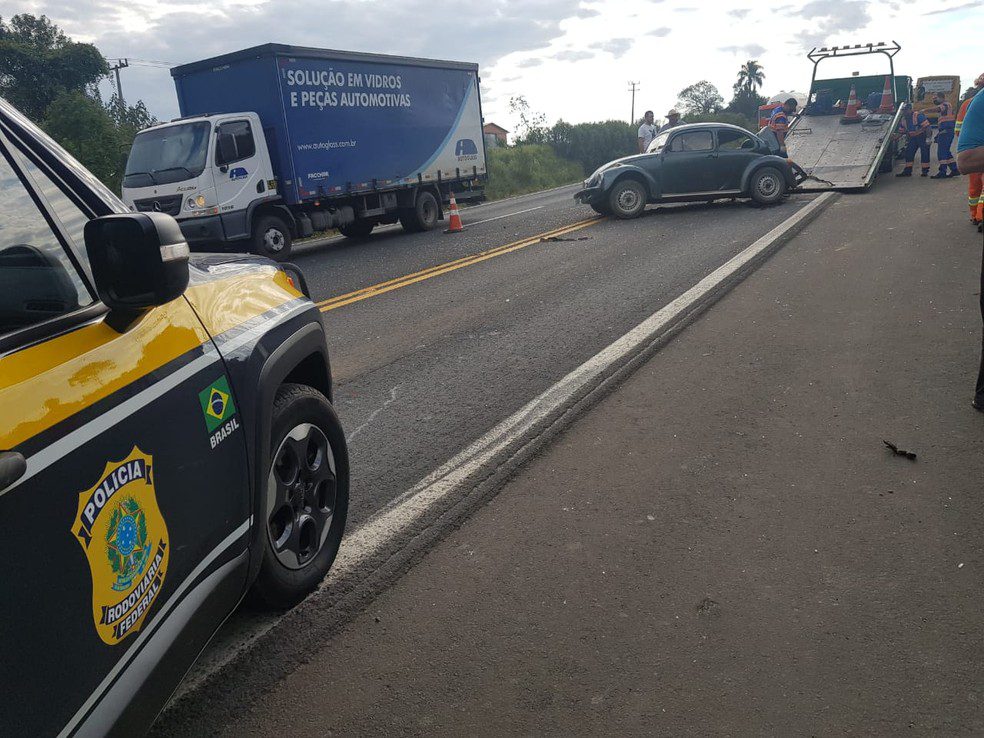 Acidente deixa idosos feridos na BR-277 em Palmeira