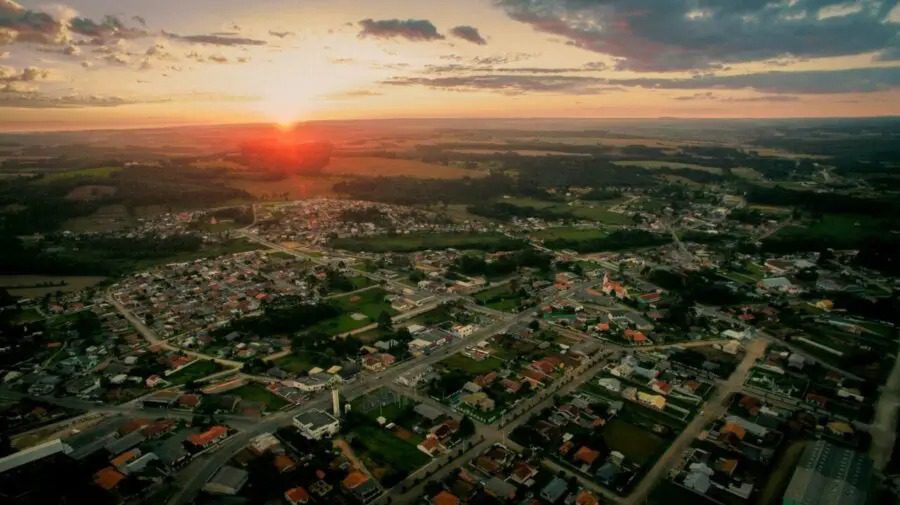 Prefeitura do Paraná abre concurso público; salários são de até R$ 18,5 mil