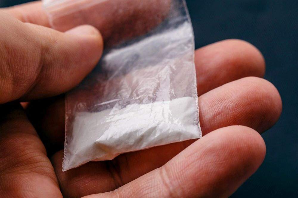 Durante patrulha, PM apreende droga que estava em veículo com quatro homens, os quais foram liberados