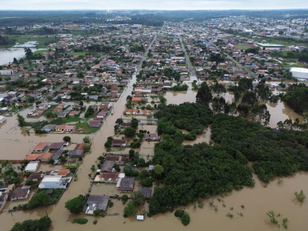 Após estragos provocados pelas chuvas, São Mateus do Sul decreta situação de emergência