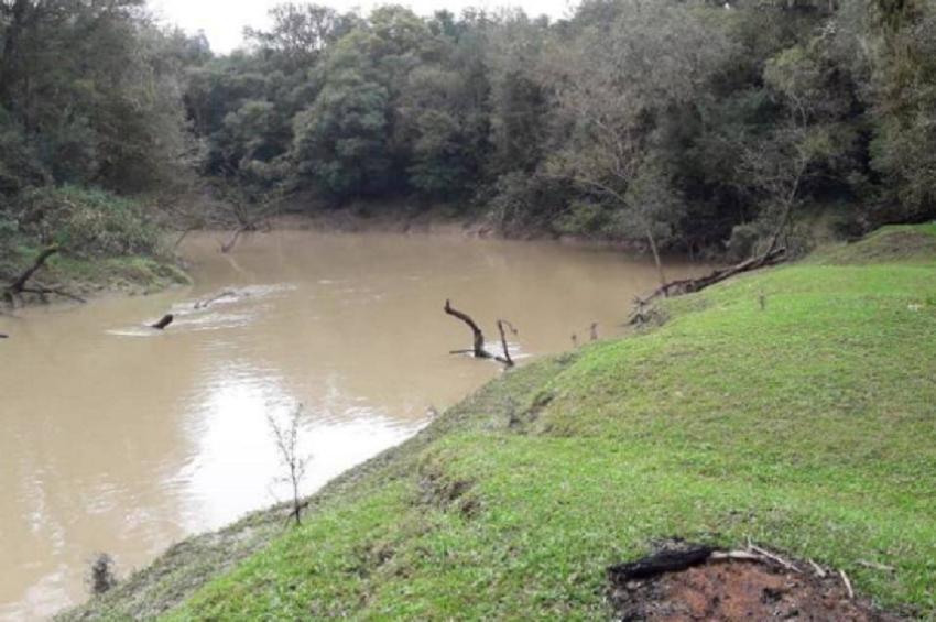 Corpo de homem que se afogou no Rio Potinga é encontrado pelos bombeiros