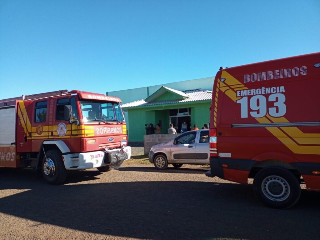 Bombeiros controlam princípio de incêndio em Centro do Idoso