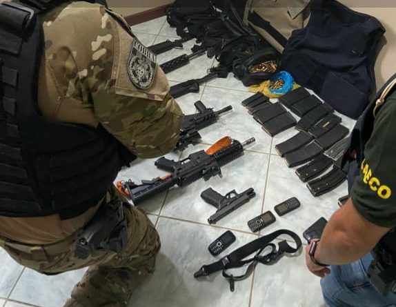BOPE PARTICIPA DE OPERAÇÃO INTERAGÊNCIAS QUE DESMANTELA ORGANIZAÇÃO ESPECIALIZADA EM GRANDES ASSALTOS