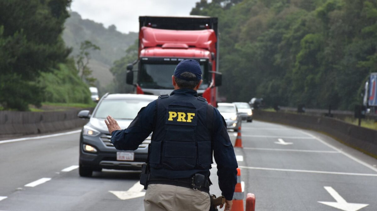 Paraná tem o 2º menor número de mortes em rodovias federais em dez anos, aponta PRF