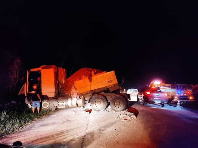 Grave acidente na BR-277 deixa dois homens mortos