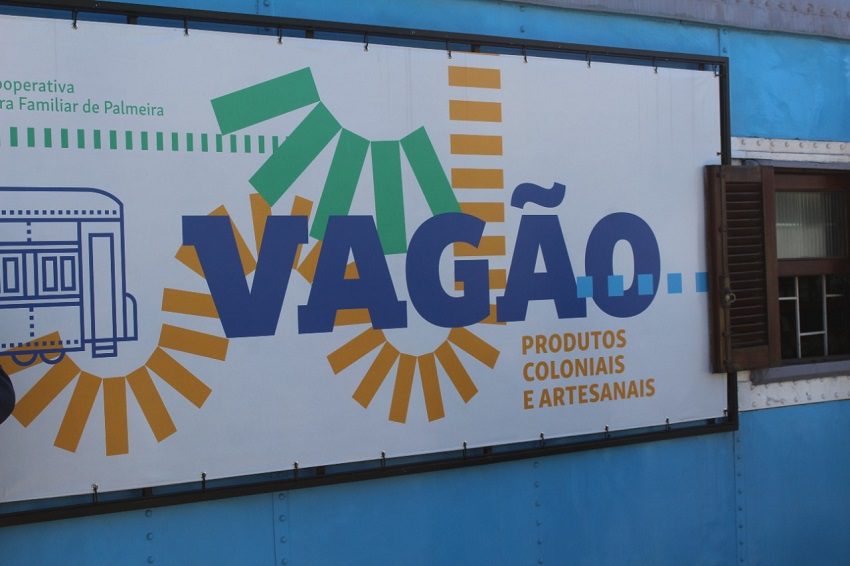 Em Palmeira, novo espaço para vender produtos coloniais e artesanais é inaugurado