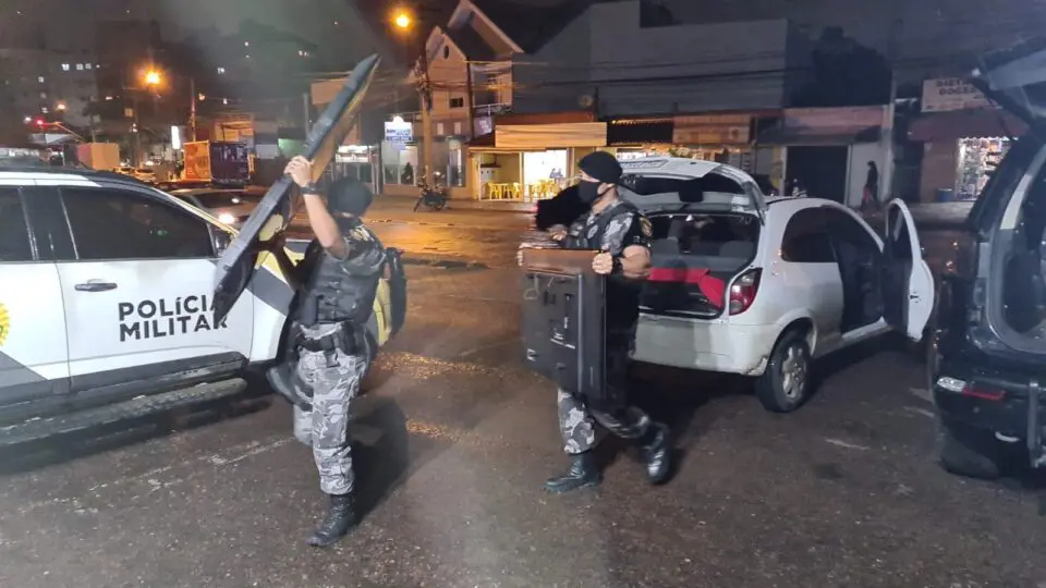 Ladrões trancam criança de 10 anos no banheiro, roubam objetos de casa em Irati e acabam presos em Curitiba