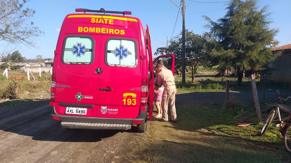 Homem fere três pessoas com faca na Vila Amaral