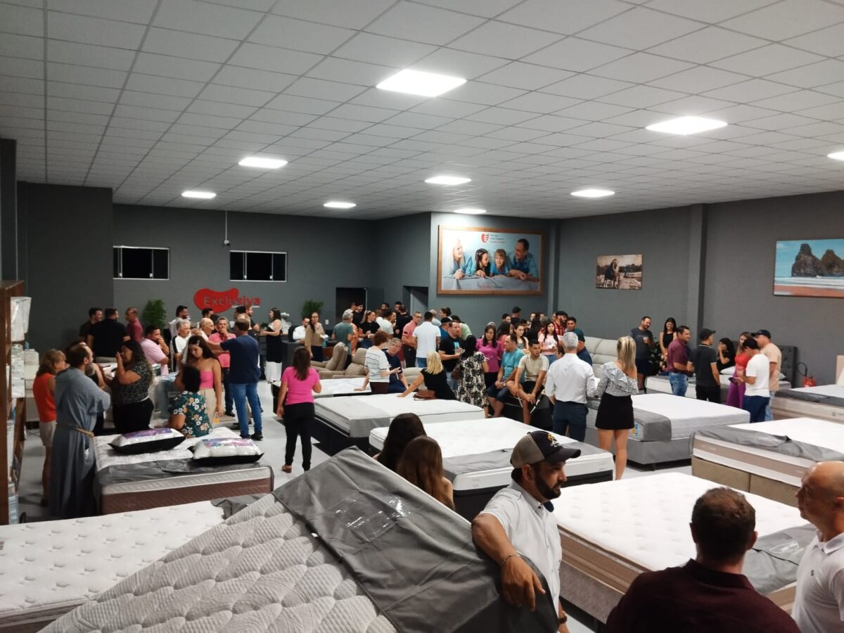 Inauguração da Exclusiva Colchões em São Mateus do Sul supera expectativas