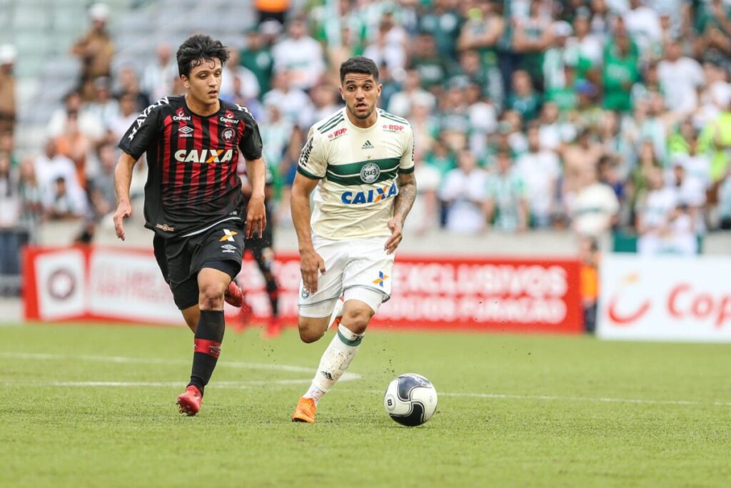 Camisas de futebol explicam a evolução econômica brasileira