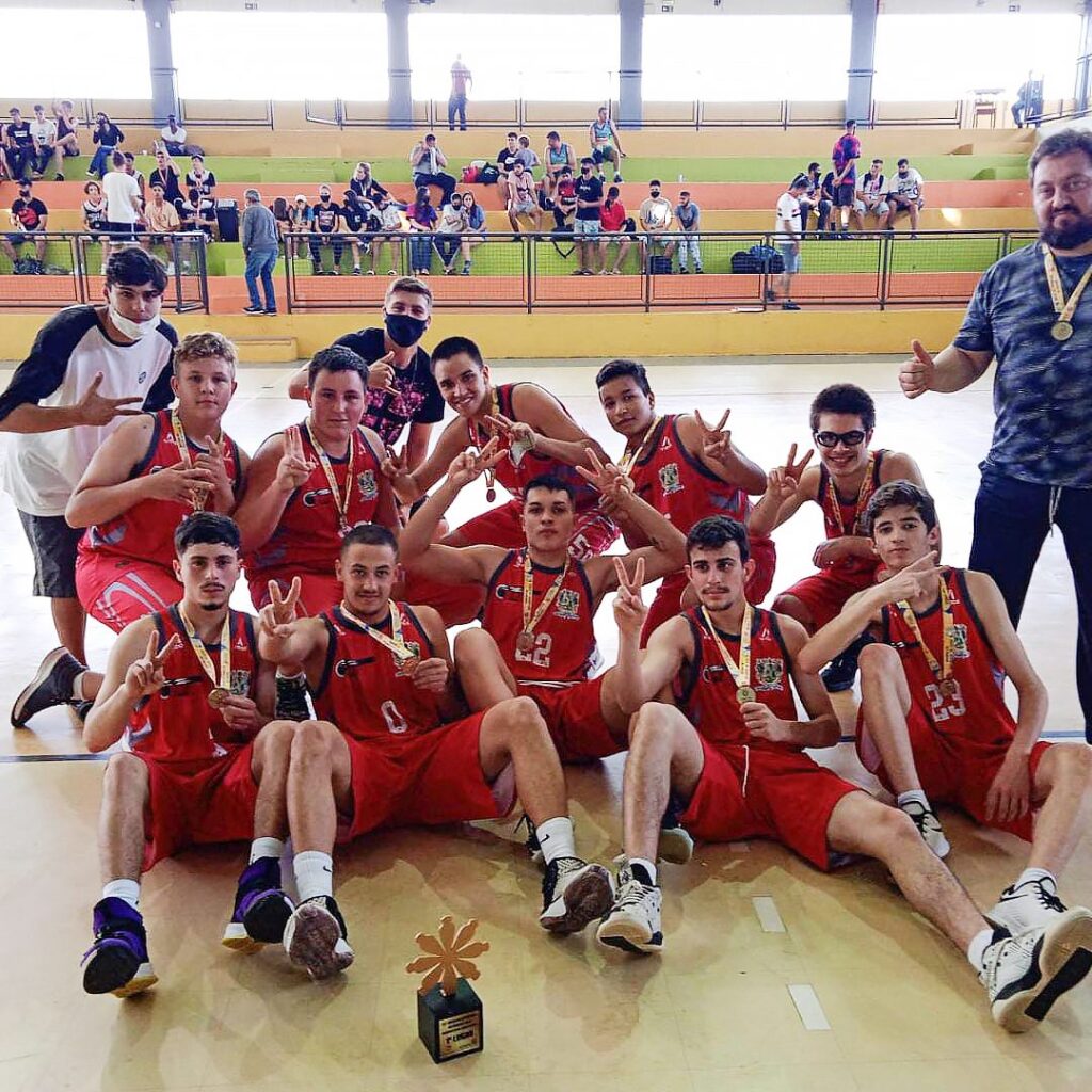 Equipes de São Mateus do Sul se destacam no basquete, futsal e vôlei nos Jogos Oficiais do Paraná 2021