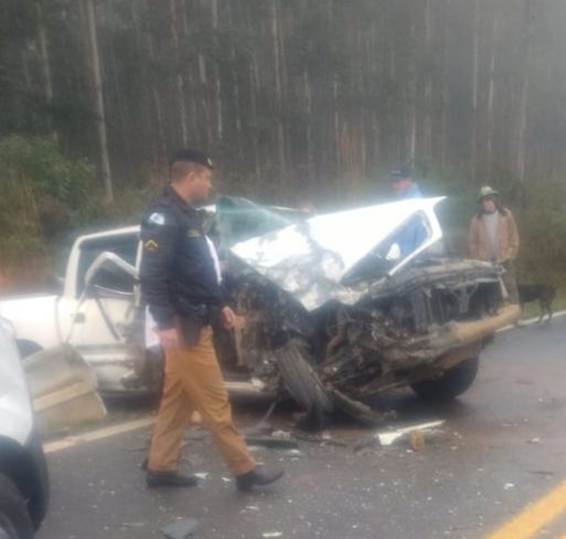 Policiais Militares se envolvem em acidente na BR 153 em Mallet