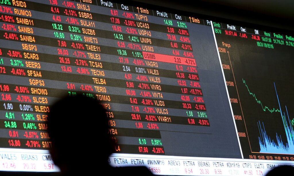 Bolsa sobe 1,12% após declarações de presidente indicado da Petrobras