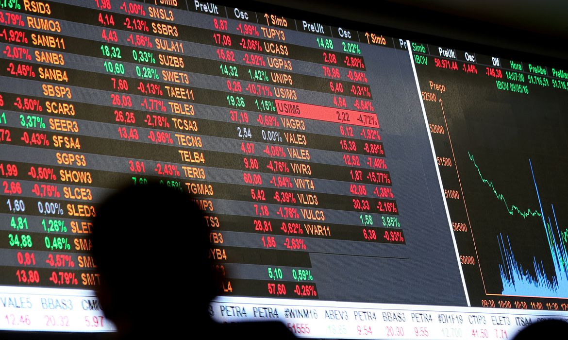 Bolsa sobe 1,12% após declarações de presidente indicado da Petrobras