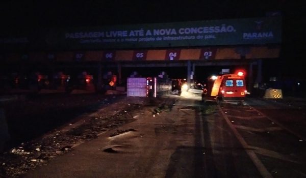 Motorista morre ao colidir em praça de pedágio desativada em São Luiz do Purunã