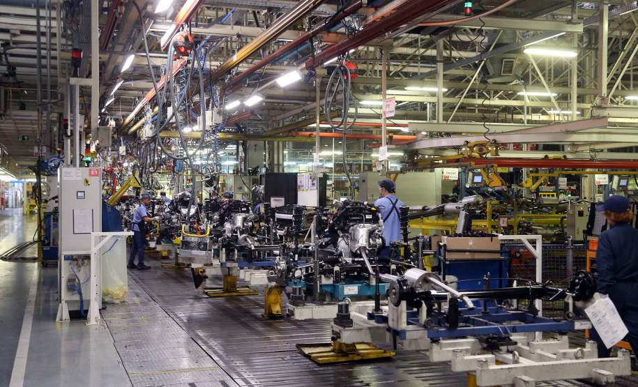 PIB do Paraná cresce 3,3% em 2021, maior avanço desde 2014