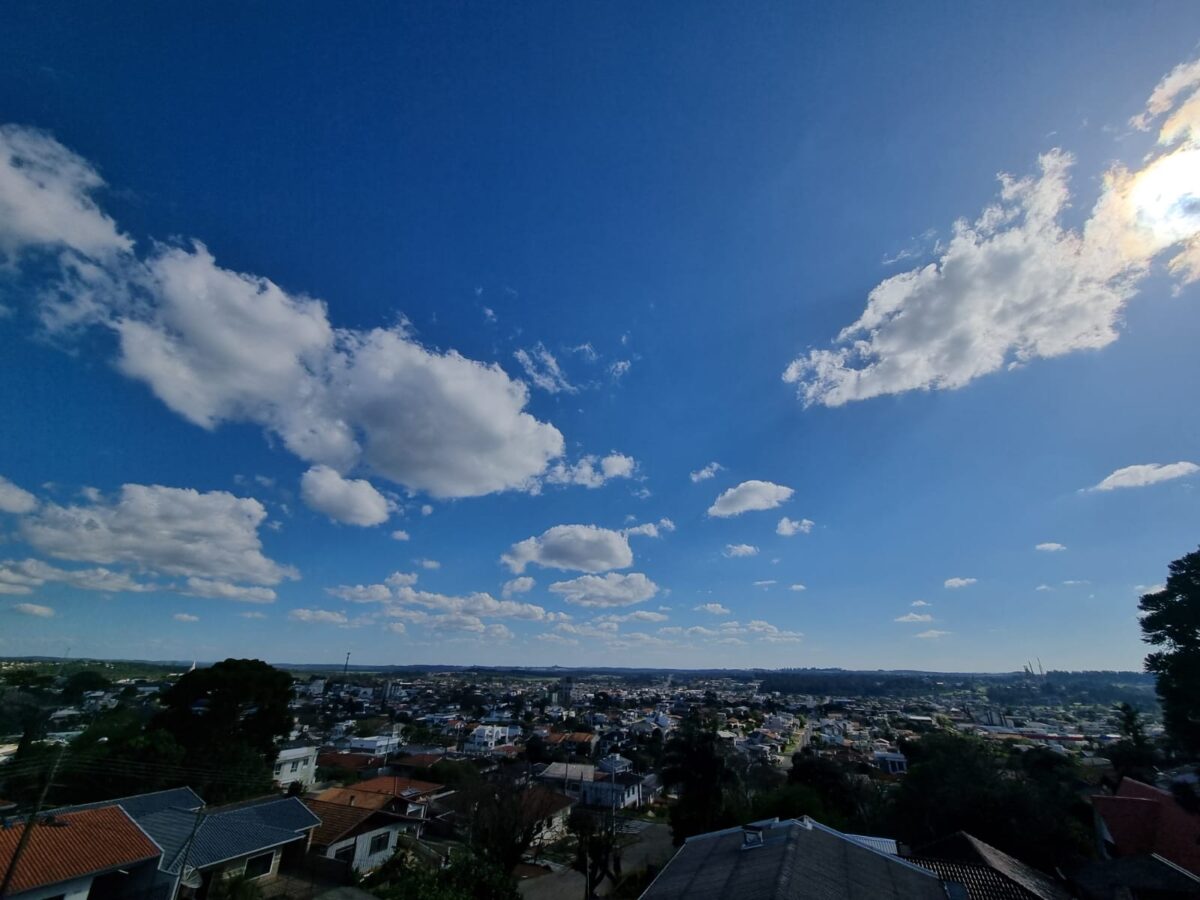 Após calorão, frente fria avança e temperaturas em São Mateus do Sul despencam; confira a previsão