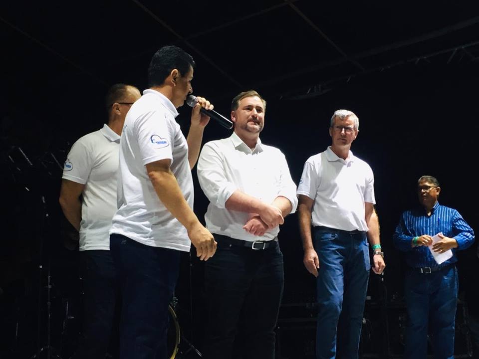 Emerson Bacil, à convite da prefeitura de Canoinhas, participa da abertura natalina