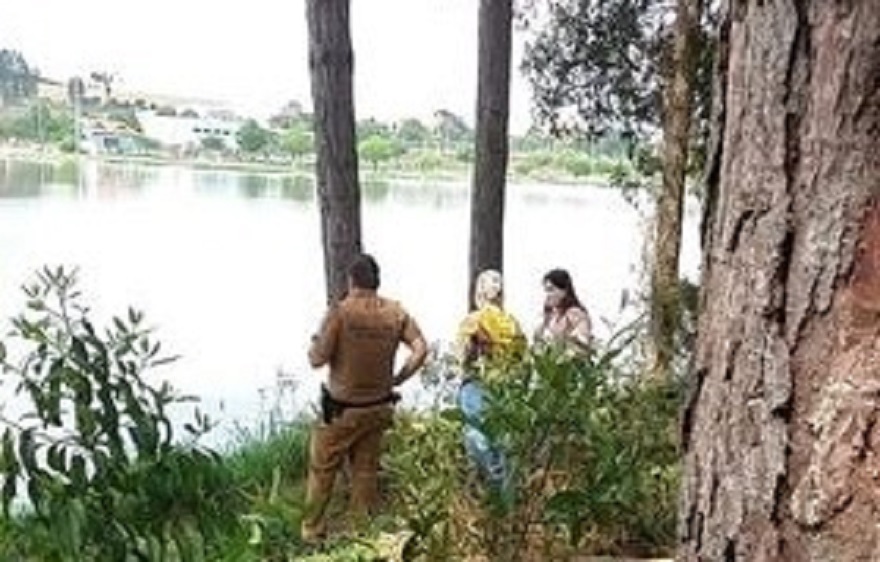 Homem é encontrado morto num lago de Parque em Fernandes Pinheiro