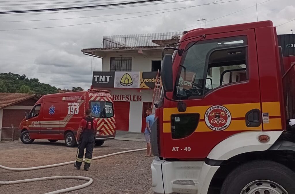 Homem é encontrado morto pela irmã, no interior de Irineópolis