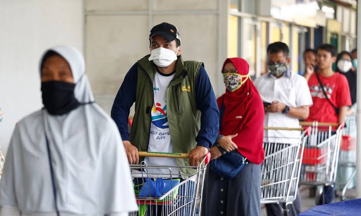 Uso de máscaras passa a ser obrigatório em todo o Paraná com multa em caso de descumprimento