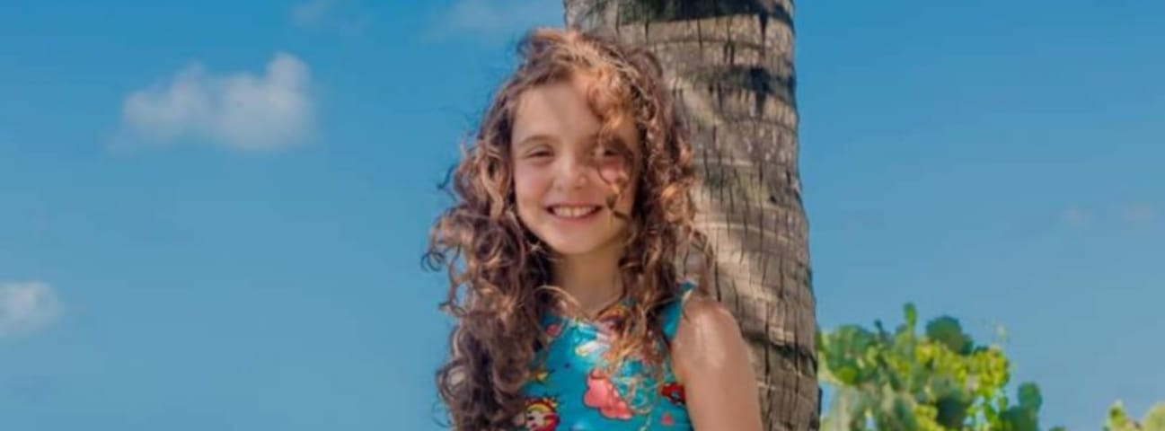 Menina morre após ter cabelo sugado por ralo de piscina em SC
