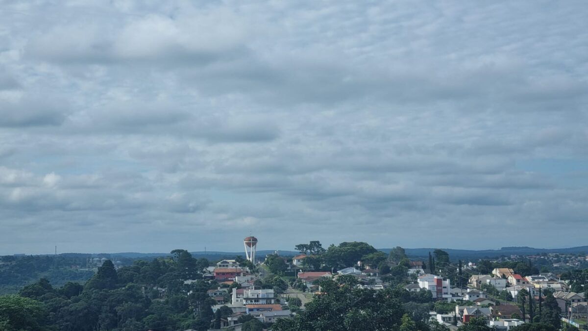 TEMPO: Paraná está sob alerta de baixa umidade e tem previsão de frente fria para os próximos dias